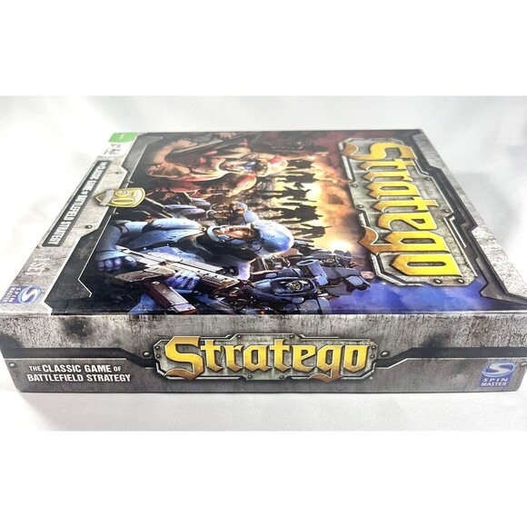 Stratego 2011 Classic Battlefield Strategy Board Game Spin Master Complete - Picture 7 of 14